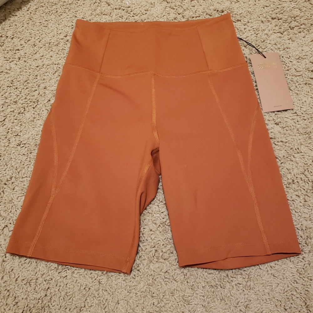 TRAIL Girlfriend Collective bike shorts